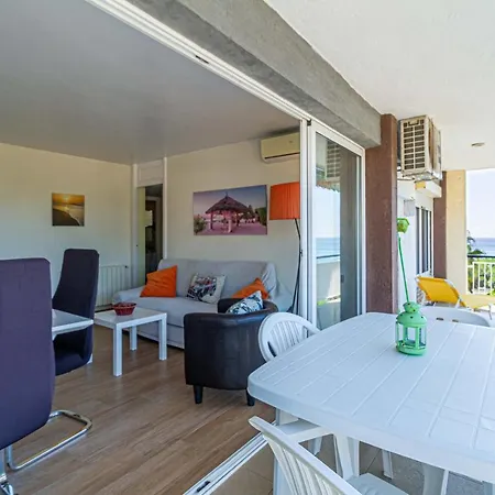 Llavaneres Ii Apartment *